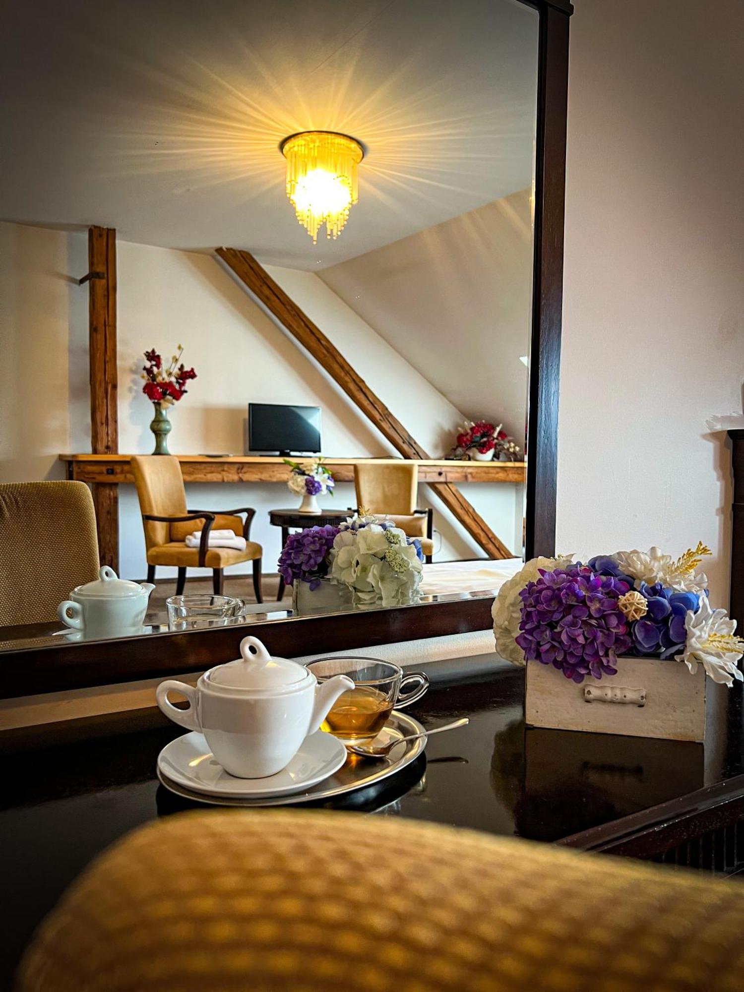 Hotel U Zeleneho Stromu Nepomuk ภายนอก รูปภาพ