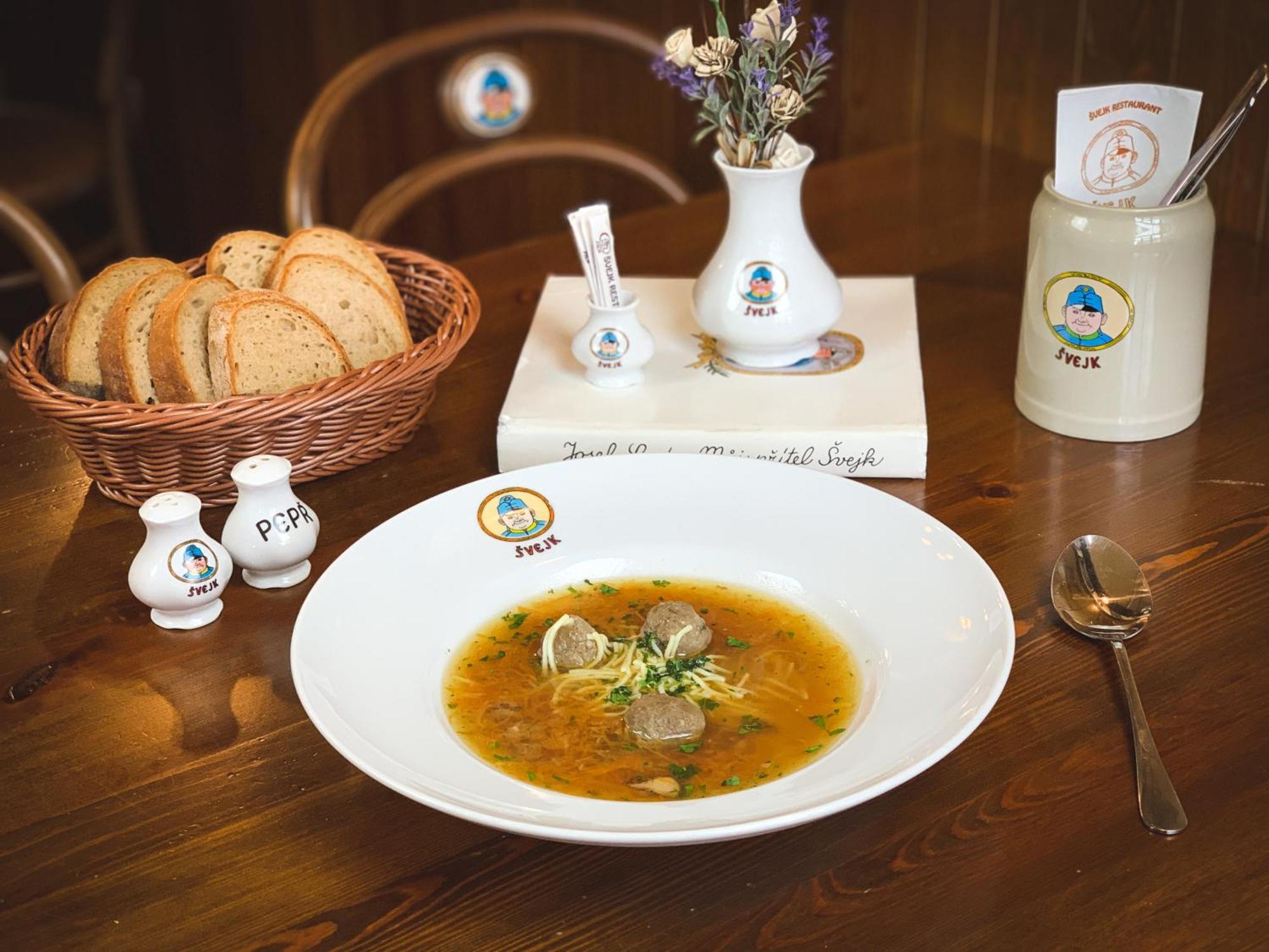 Hotel U Zeleneho Stromu Nepomuk ภายนอก รูปภาพ