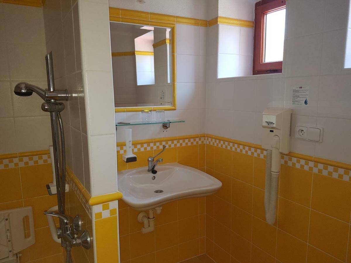 Hotel U Zeleneho Stromu Nepomuk ภายนอก รูปภาพ